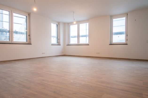 Große 4-Zimmer-Wohnung in Reichenbach - Esslingen, in der Nähe von Stuttgart - zu vermieten