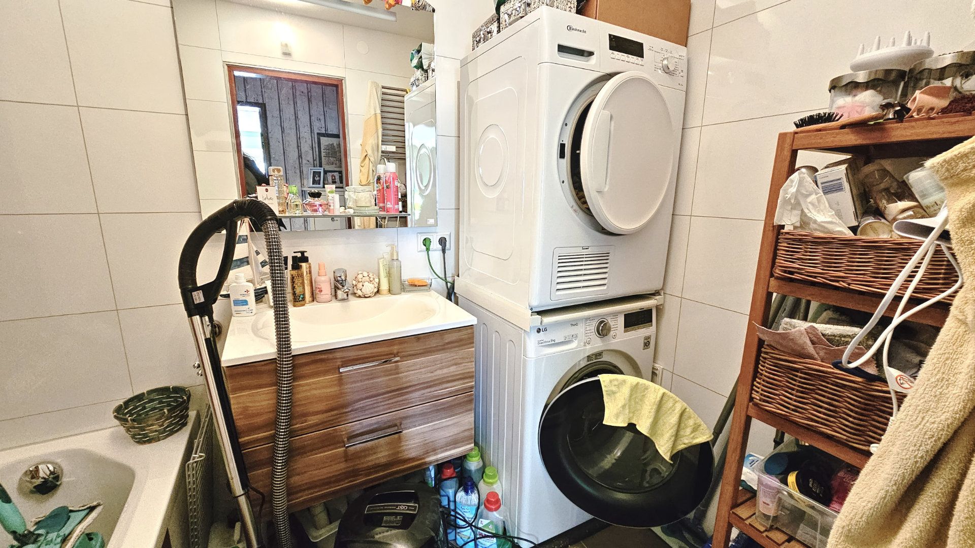 Senta Hoffmann - Esslingen Zollberg - Verkauf 4-Zimmer-Wohnung - Bad und WC