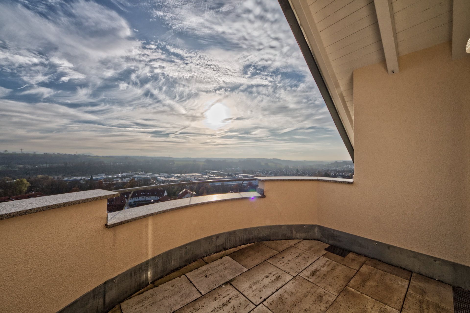 Senta Hoffmann - Immobilienmakler Esslingen - Vermietung 2 Zimmer Wohnung Reichenbach Fils - Balkon