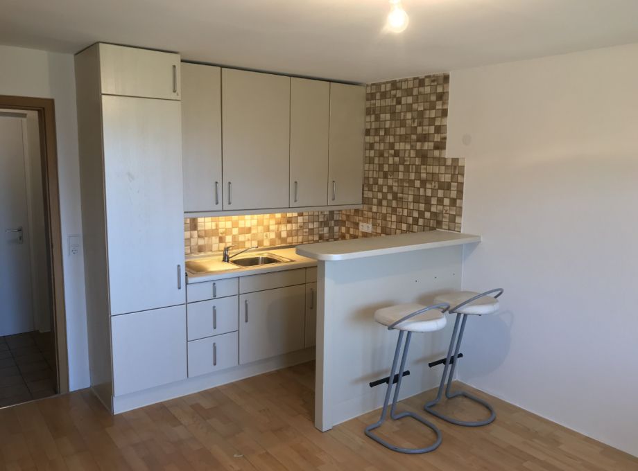 Senta Hoffmann - Immobilienmakler Esslingen - Verkauf 1-Zimmer-Wohnung in Plochingen, Landkreis Esslingen - Küche