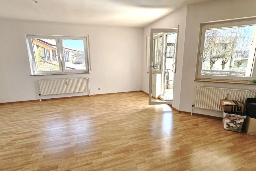 Vermietung 3-Zimmer-Wohnung in Hochdorf - Wohnzimmer