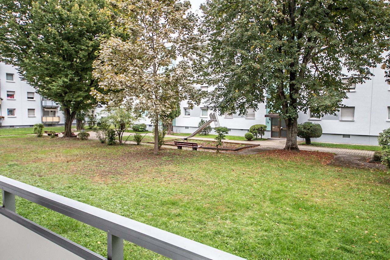 Senta Hoffmann - Immobilienmakler Esslingen - Verkauf 3 Zimmer Wohnung Esslingen-Mettingen - Balkon