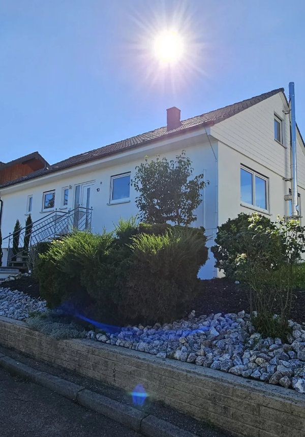 Immobilienmakler Senta Hoffmann - Modernisiertes Einfamilienhaus in Schlat, Göppingen