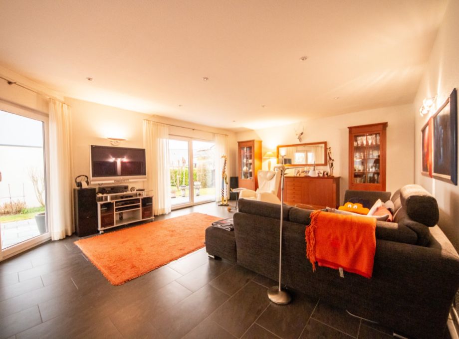 Senta Hoffmann - Immobilienmakler Esslingen - Verkauf - Einfamilienhaus - Lichtenwald - Wohnzimmer
