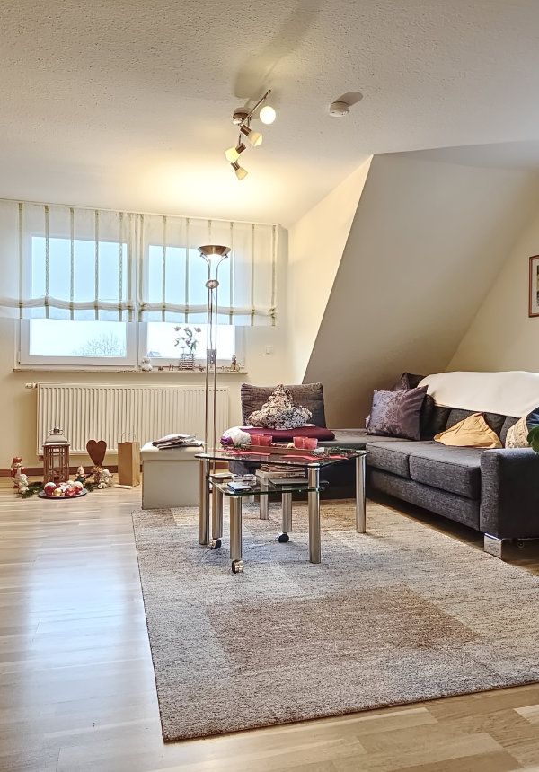 Immobilienmakler Senta Hoffmann - Vermietung Tolle 4-Zimmer Wohnung in Aichwald-Schanbach