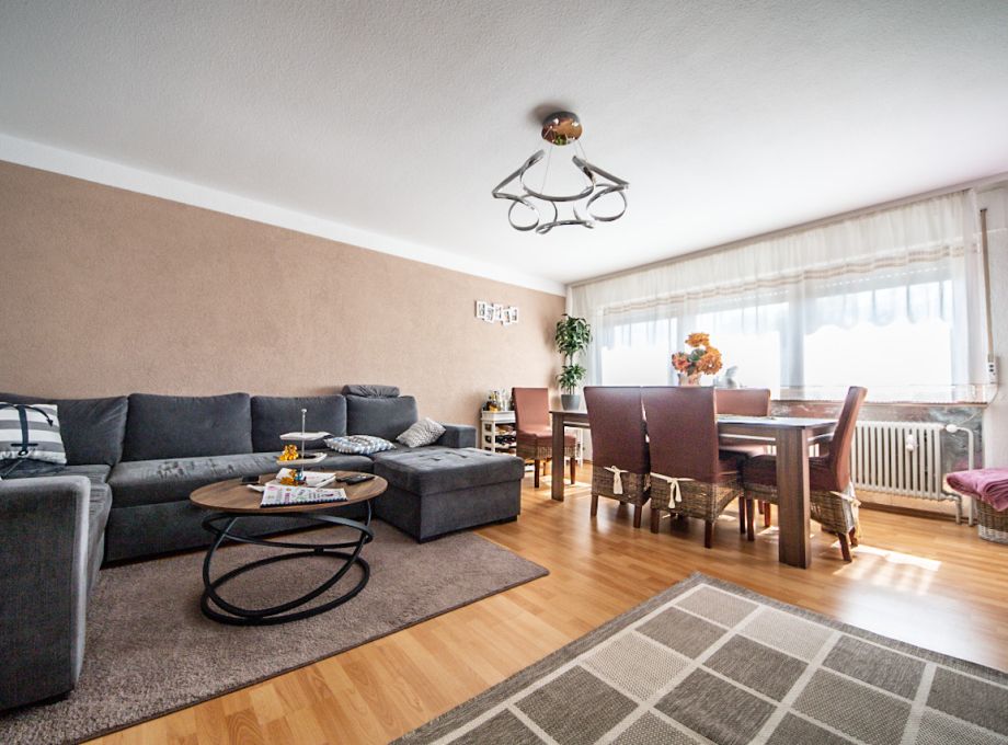 Senta Hoffmann - Immobilienmakler Esslingen - Verkauf Eigentumswohnung - Reichenbach Fils - Wohnzimmer