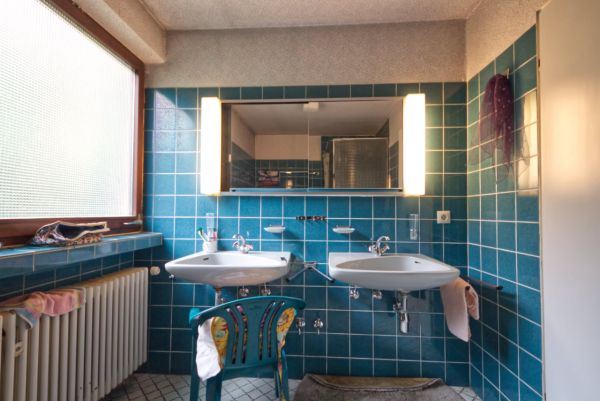 Senta Hoffmann - Immobilienmakler Esslingen - Verkauf Einfamilienhaus - Esslingen - Das Bad