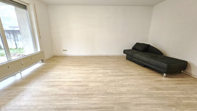 Senta Hoffmann - Immobilienmakler Esslingen - Vermietung 1-Zimmerwohnung Berkheim - Wohnzimmer