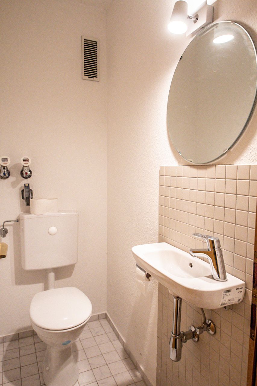 Senta Hoffmann - Immobilienmakler Esslingen - Verkauf 3 Zimmer Wohnung Esslingen-Mettingen - WC