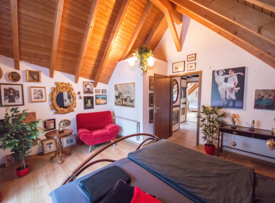 Senta Hoffmann - Immobilienmakler Esslingen - Verkauf - Einfamilienhaus - Reichenbach / Fils - Schlafzimmer