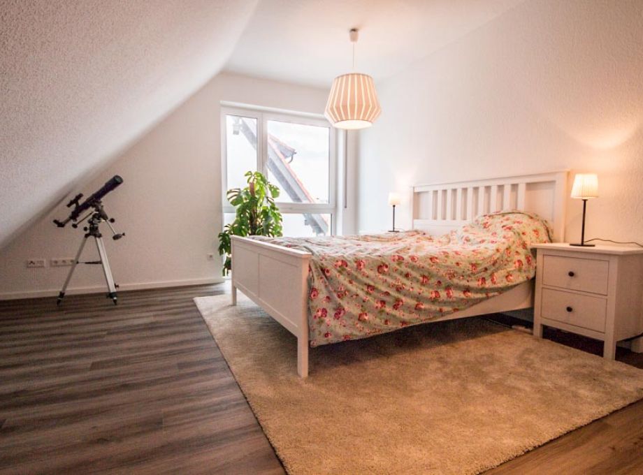 Senta Hoffmann Maklerin Esslingen Lichtenwald Wohnung Vermietung - Schlafzimmer